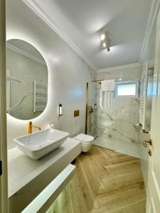 Ένα μπάνιο στο Green Tower Accommodation By GAP and Underground Parking +58 φωτογραφίες