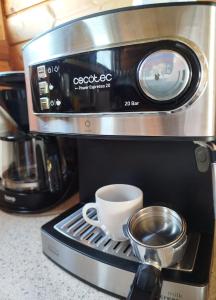 Gallery image of Pfahlbau Sunset II Toplage inklusive Elektroboot in Rust