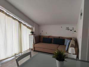 A seating area at Villa Lilium