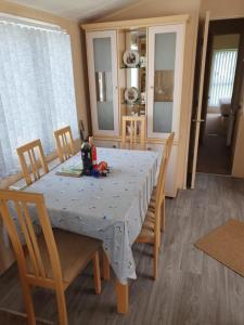 Φωτογραφία από το άλμπουμ του ML79 2 Bed DELUXE CARAVAN Golden Palm Chapel St Leonards σε Chapel Saint Leonards