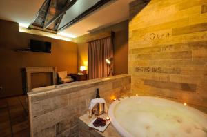 Hotel Rural La Viña - Only Adults tesisinde bir banyo