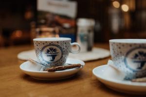 Herberg Erve Kots Logement的咖啡和沏茶工具