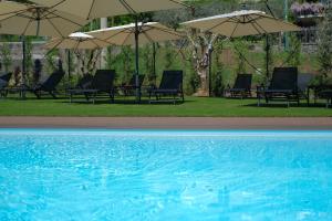 Bazén v ubytování Costa Blu - Pool & terrace lake view nebo v jeho okolí