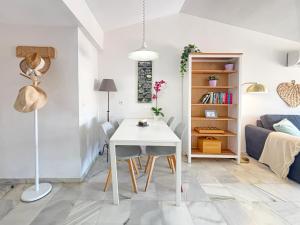 Knižnica v apartmáne