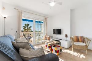 Telewizja i/lub zestaw kina domowego w obiekcie Sunnygolfbeach