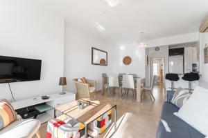 Telewizja i/lub zestaw kina domowego w obiekcie Sunnygolfbeach