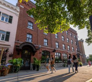 Hosté ubytování Hôtel des Coutellier