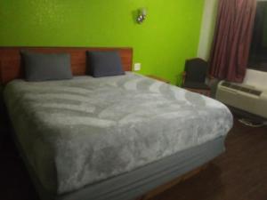 Ένα ή περισσότερα κρεβάτια σε δωμάτιο στο 2 Double Beds Hotel Studio 133 +4 φωτογραφίες