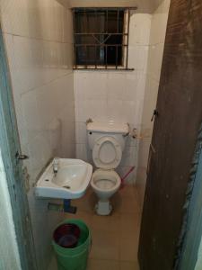 Koupelna v ubytování Boboh Room