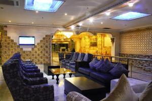 Khu vực ghế ngồi tại Sandralia Hotel Limited, Abuja