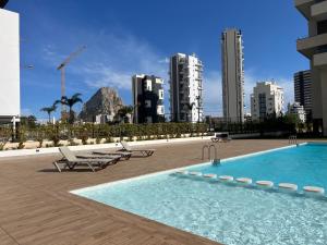 Bazén v ubytovaní New apartment in Calpe alebo v jeho blízkosti