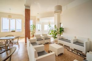 Posezení v ubytování Bikini Tropicana Family Hotel