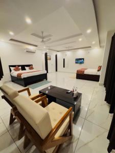 Istumisnurk majutusasutuses Natures Nook Shivpuri +5 fotot