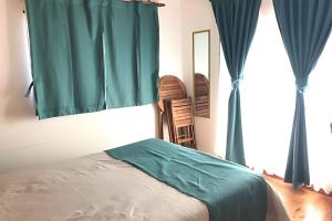 Postel nebo postele na pokoji v ubytování Algarrobo Cabaña a 2 cuadras Playa El Canelo+Wifi