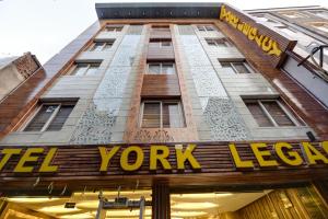Certifikát, hodnocení, plakát nebo jiný dokument vystavený v ubytování The York Legacy Hotel - 2 Minutes Walk From New Delhi Railway Station