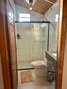 Bilik mandi di Pousada Refúgio das Águas Quarto 1 +35 gambar