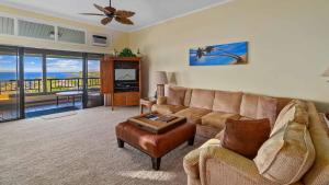 Χώρος καθιστικού στο Kapalua Ridge Villa 0922
