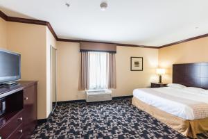 TV a/nebo společenská místnost v ubytování Motel 6-Joshua, TX