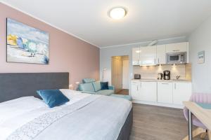 Kuchyň nebo kuchyňský kout v ubytování Strandhotel Laboe Nr 21 + 21 fotografií