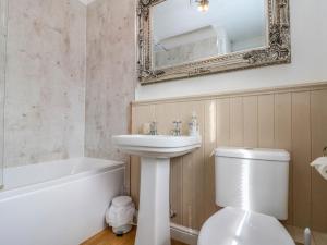 Koupelna v ubytování Rydal Cottage + 27 fotografií