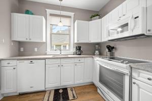 Η κουζίνα ή μικρή κουζίνα στο The Cedar - 6 Hollow