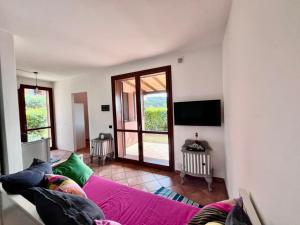 Μια τηλεόραση ή/και κέντρο ψυχαγωγίας στο Villetta Volterraio - Elba Affitti
