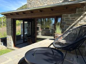 Патио или другая зона на открытом воздухе в Cozy Nest House Δίκορφο Ζαγορίου