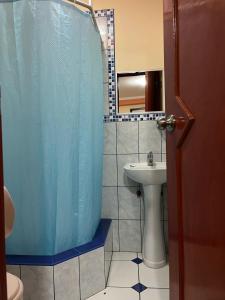 Hotel lucero real的一间浴室