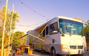 Galeriebild der Unterkunft Motorhome Holbox frente al mar y bioluminiscencia in Holbox