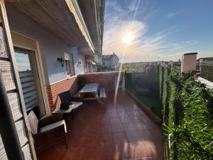 A balcony or terrace at El Pinar de Mogro atardeceres únicos