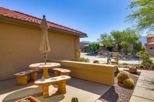 Zahrada ubytování Newly Renovated Home with Pool Access in Tucson!