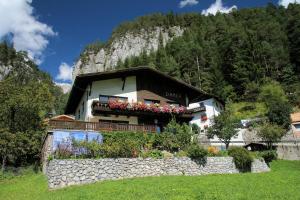 Imagen de la galería de Gästehaus Scherl, en Pettneu am Arlberg