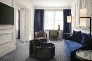 Posezení v ubytování The US Grant, a Luxury Collection Hotel, San Diego