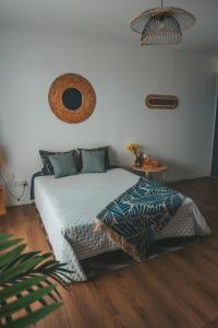 Le point de vue Studio saint Denis客房内的一张或多张床位