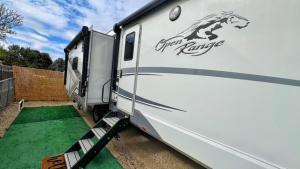 Foto dalla galleria di Luxury Glamping near Idaho Event Center in Nampa a Nampa