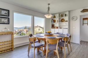 Foto de la galeria de Anacortes Home with Views of Puget Sound a Anacortes
