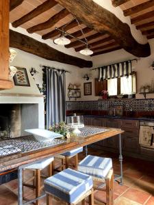 Kuchyň nebo kuchyňský kout v ubytování Cottage nel Chianti con piscina