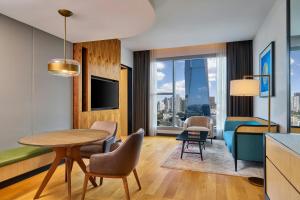 TV/Unterhaltungsangebot in der Unterkunft Four Points by Sheraton Kuala Lumpur, Chinatown