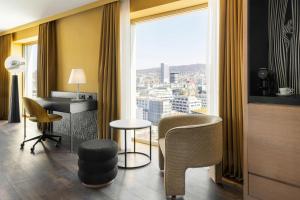 Zona de estar de Renaissance Zurich Tower Hotel