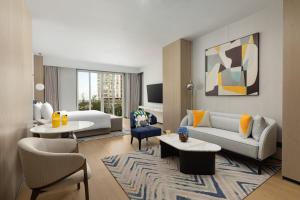 Posezení v ubytování voco Lianyungang Haizhou Bay by IHG + 164 fotografií