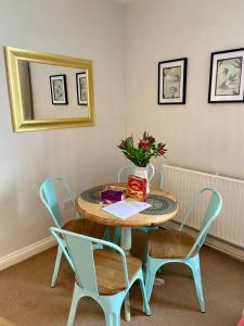Χώρος καθιστικού στο No 3, apartment in the heart of Bridport, Dorset +43 φωτογραφίες