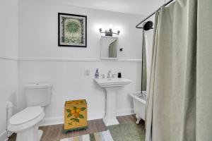 Ένα μπάνιο στο Entire Apartment Bywater New Orleans Great Location +21 φωτογραφίες