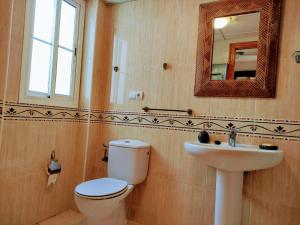 Et badeværelse på Burriana Playa