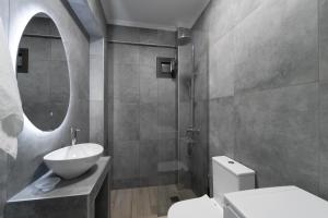 Phòng tắm tại Solmare Apartments +9 ảnh