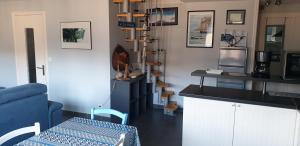 Η κουζίνα ή μικρή κουζίνα στο Port de La Houle - Beau 3 pièces classé 3 étoiles avec garage privé