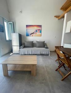 Gallery image of Aliki's Apartments in Vóthon