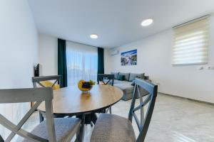 Posezení v ubytování ARA Lux Apartments