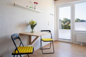 Balkón nebo terasa v ubytování Blankwasserweg 131 Lensterstrand Oase Bungalow 3