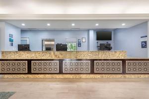 Vstupní hala nebo recepce v ubytování Best Western Cocoa Beach - Port Canaveral + 37 fotografií