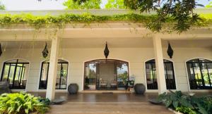 Exteriér nebo vchod ubytování 4 Bed Private Pool Pent House Villa Alibaug